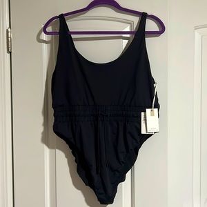 Good American: Curve One piece swimsuit